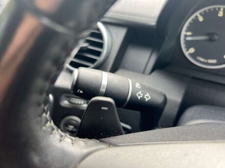 Land Rover Discovery 3.0 Discovery SE SDV6 Auto 4WD 5dr 11