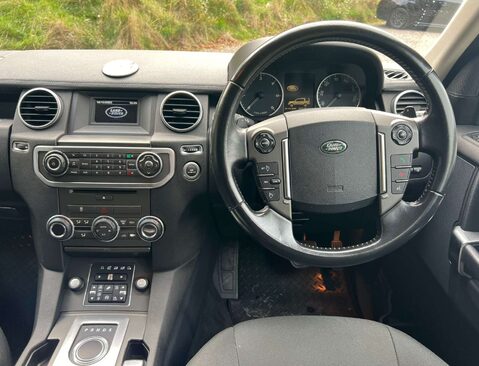 Land Rover Discovery 3.0 Discovery SE SDV6 Auto 4WD 5dr 7