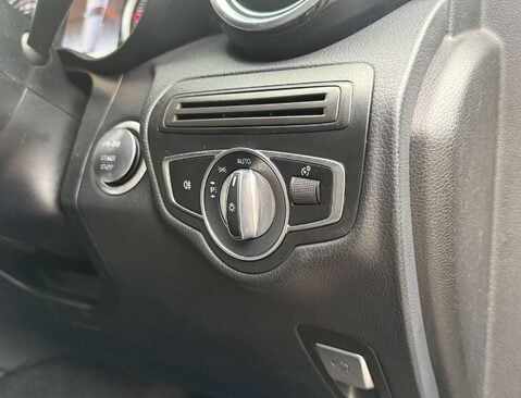 Mercedes-Benz GLC 2.1 GLC 220 Urban Edition D 4Matic Auto 4WD 5dr 12