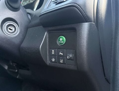 Honda HR-V 1.5 HR-V SE i-VTec 5dr 32