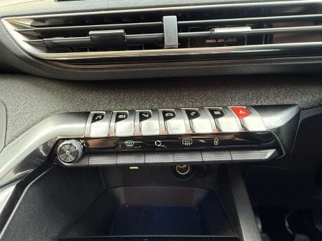 Peugeot 3008 1.5 3008 Allure Blue HDi S/S 5dr 21