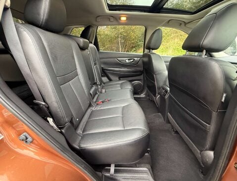 Nissan X-Trail 1.6 X-Trail Tekna dCi 4x4 4WD 5dr 21