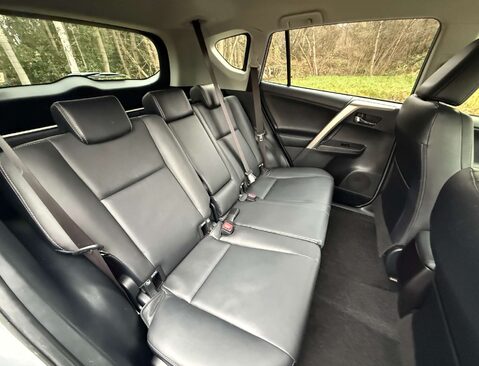 Toyota Rav4 2.0 RAV4 Invincible VVT-I CVT 4WD 5dr 18