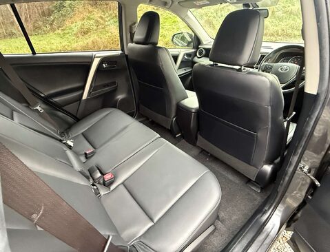 Toyota Rav4 2.0 RAV4 Invincible VVT-I CVT 4WD 5dr 16