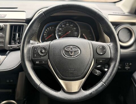 Toyota Rav4 2.0 RAV4 Invincible VVT-I CVT 4WD 5dr 32