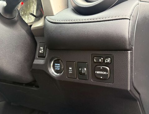 Toyota Rav4 2.0 RAV4 Invincible VVT-I CVT 4WD 5dr 34