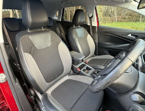 Vauxhall Grandland X 1.2 Grandland X SRi Nav T 5dr 19