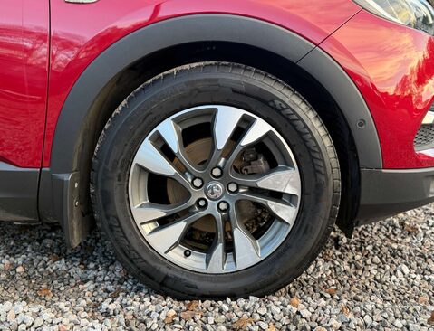 Vauxhall Grandland X 1.2 Grandland X SRi Nav T 5dr 9