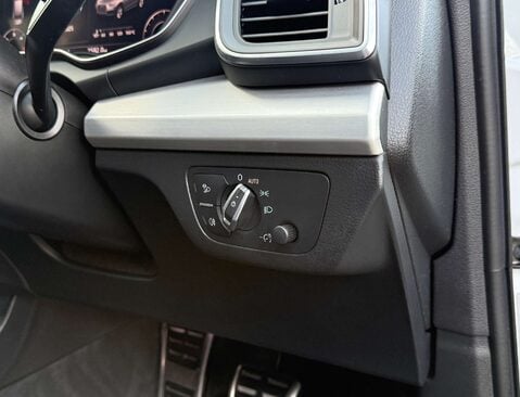 Audi Q5 2.0 Q5 S Line TDI Quattro Semi-Auto 4WD 5dr 44