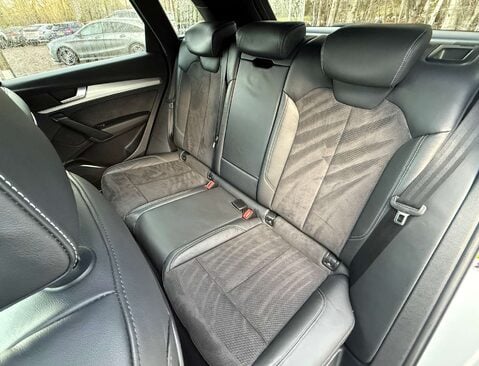 Audi Q5 2.0 Q5 S Line TDI Quattro Semi-Auto 4WD 5dr 19