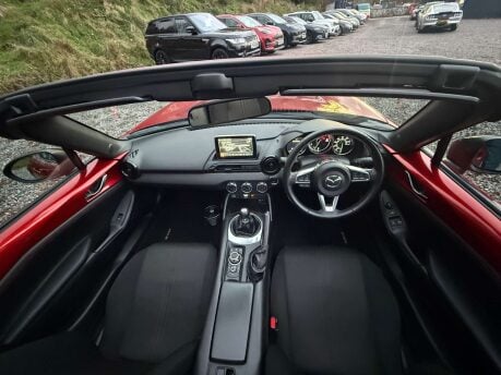 Mazda MX-5 2.0 MX-5 RF SE-L Nav 2dr 17