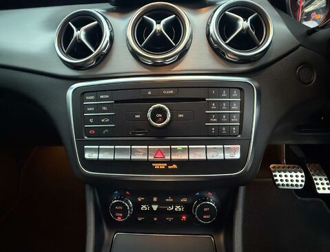 Mercedes-Benz GLA 2.1 GLA 220 AMG Line Executive D 4Matic Auto 4WD 5dr 34