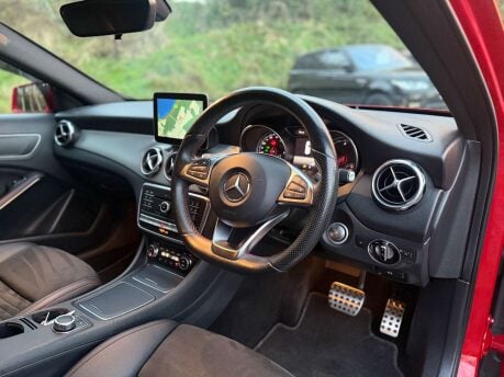Mercedes-Benz GLA 2.1 GLA 220 AMG Line Executive D 4Matic Auto 4WD 5dr 30