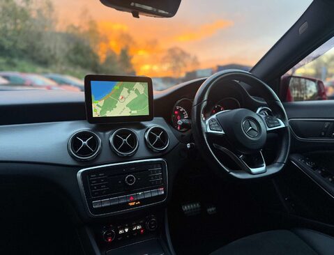 Mercedes-Benz GLA 2.1 GLA 220 AMG Line Executive D 4Matic Auto 4WD 5dr 25