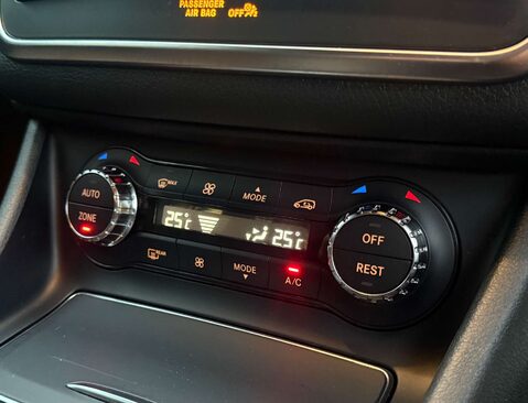 Mercedes-Benz GLA 2.1 GLA 220 AMG Line Executive D 4Matic Auto 4WD 5dr 35