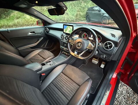 Mercedes-Benz GLA 2.1 GLA 220 AMG Line Executive D 4Matic Auto 4WD 5dr 28