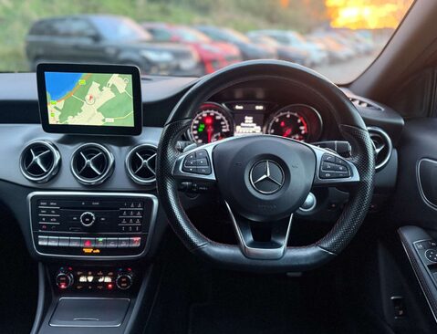 Mercedes-Benz GLA 2.1 GLA 220 AMG Line Executive D 4Matic Auto 4WD 5dr 31