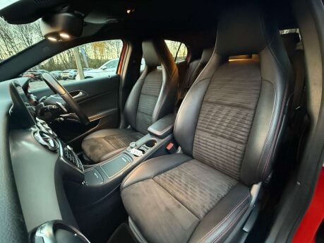 Mercedes-Benz GLA 2.1 GLA 220 AMG Line Executive D 4Matic Auto 4WD 5dr 24