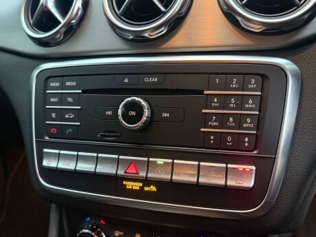 Mercedes-Benz GLA 2.1 GLA 220 AMG Line Executive D 4Matic Auto 4WD 5dr 33