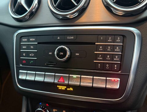 Mercedes-Benz GLA 2.1 GLA 220 AMG Line Executive D 4Matic Auto 4WD 5dr 33