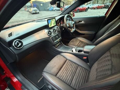 Mercedes-Benz GLA 2.1 GLA 220 AMG Line Executive D 4Matic Auto 4WD 5dr 22