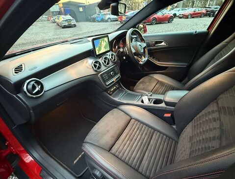 Mercedes-Benz GLA 2.1 GLA 220 AMG Line Executive D 4Matic Auto 4WD 5dr 22