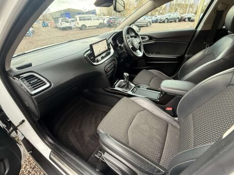 Kia Xceed 1.5 XCeed 3 ISG 5dr 22