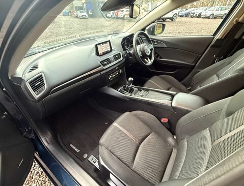 Mazda 3 2.0 Mazda3 Sport Nav 5dr 21