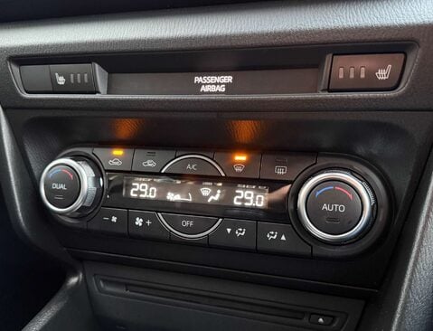 Mazda 3 2.0 Mazda3 Sport Nav 5dr 40