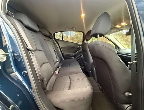 Mazda 3 2.0 Mazda3 Sport Nav 5dr 15