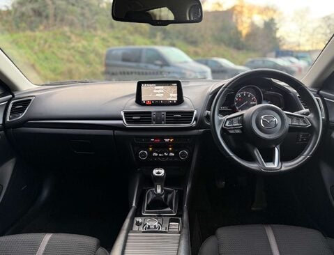 Mazda 3 2.0 Mazda3 Sport Nav 5dr 10