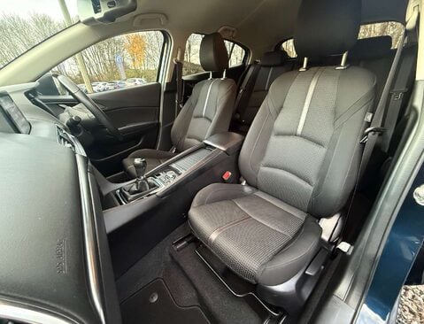 Mazda 3 2.0 Mazda3 Sport Nav 5dr 23