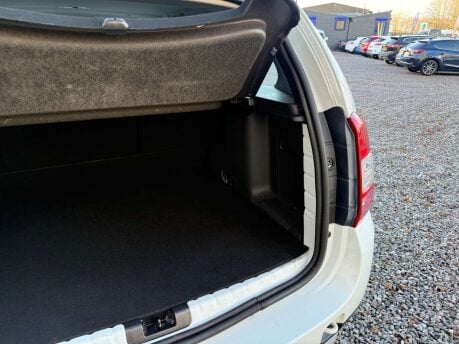 Dacia Duster 1.5 Duster Laureate dCi 4x4 4WD 5dr 13