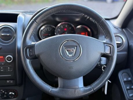 Dacia Duster 1.5 Duster Laureate dCi 4x4 4WD 5dr 30