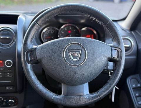 Dacia Duster 1.5 Duster Laureate dCi 4x4 4WD 5dr 30