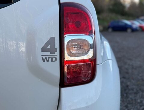 Dacia Duster 1.5 Duster Laureate dCi 4x4 4WD 5dr 31
