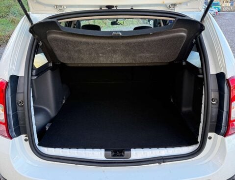 Dacia Duster 1.5 Duster Laureate dCi 4x4 4WD 5dr 14