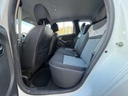 Dacia Duster 1.5 Duster Laureate dCi 4x4 4WD 5dr 19