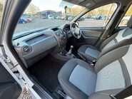 Dacia Duster 1.5 Duster Laureate dCi 4x4 4WD 5dr 21