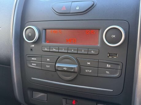 Dacia Duster 1.5 Duster Laureate dCi 4x4 4WD 5dr 34