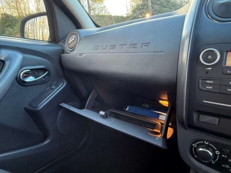 Dacia Duster 1.5 Duster Laureate dCi 4x4 4WD 5dr 40