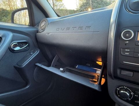 Dacia Duster 1.5 Duster Laureate dCi 4x4 4WD 5dr 40