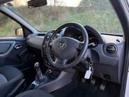 Dacia Duster 1.5 Duster Laureate dCi 4x4 4WD 5dr 28