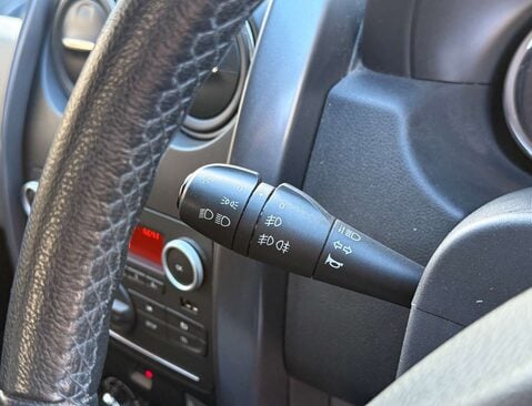 Dacia Duster 1.5 Duster Laureate dCi 4x4 4WD 5dr 42