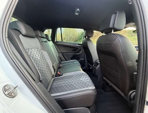 Volkswagen Tiguan 1.5 Tiguan R-Line TSi Semi-Auto 5dr 13