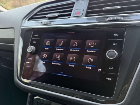 Volkswagen Tiguan 1.5 Tiguan R-Line TSi Semi-Auto 5dr 34