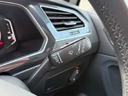 Volkswagen Tiguan 1.5 Tiguan R-Line TSi Semi-Auto 5dr 38