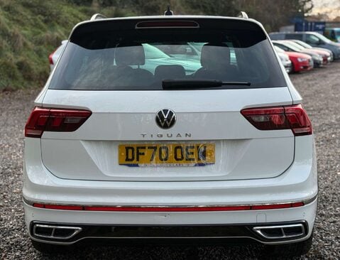 Volkswagen Tiguan 1.5 Tiguan R-Line TSi Semi-Auto 5dr 4