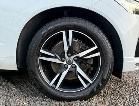 Volvo XC60 2.0 XC60 R-Design D4 AWD 4WD 5dr 9