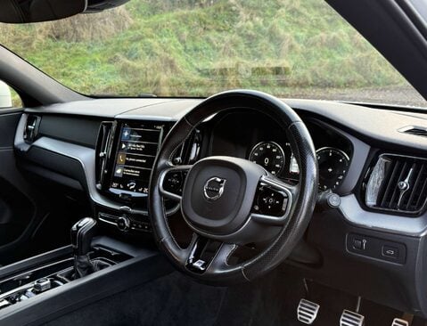 Volvo XC60 2.0 XC60 R-Design D4 AWD 4WD 5dr 14